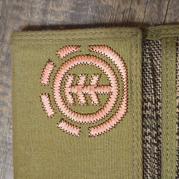 Element Tri-fold Canvas Wallet - Picture 5 of 5